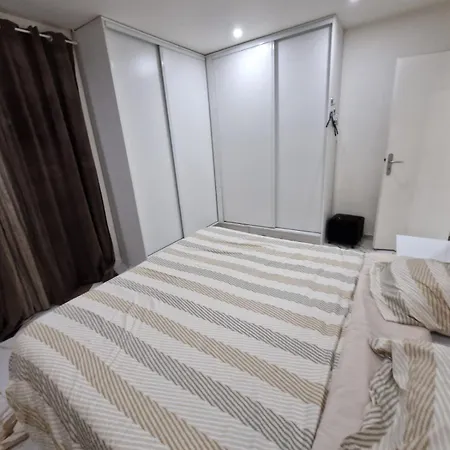 Holiday home Spacieuse Maison Familiale Cauffry